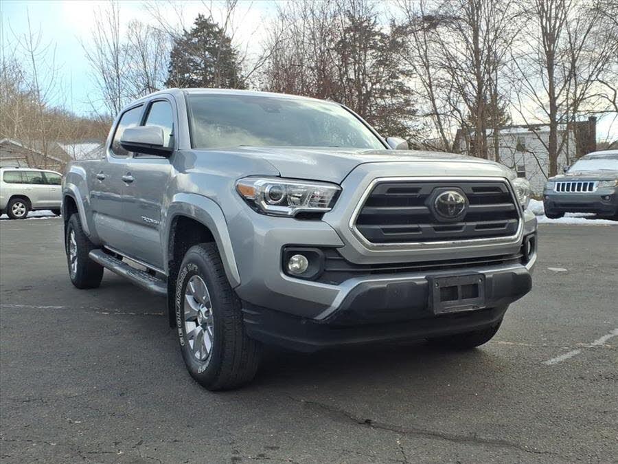 2018 Toyota Tacoma SR5 V6 Double Cab LB 4WD
