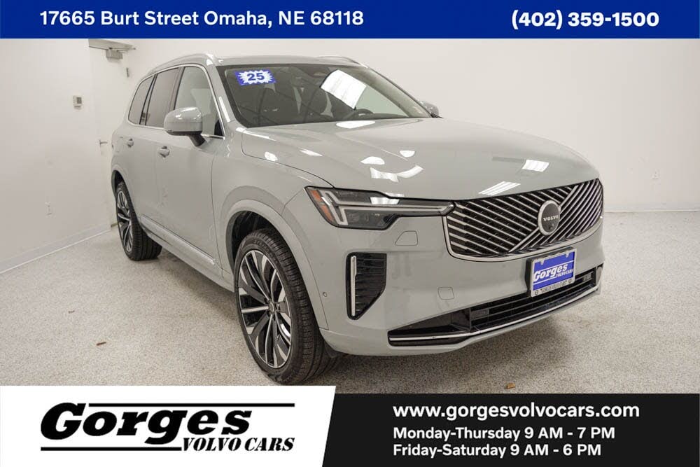 2025 Volvo XC90 B6 Plus Bright Theme 7-Passenger AWD