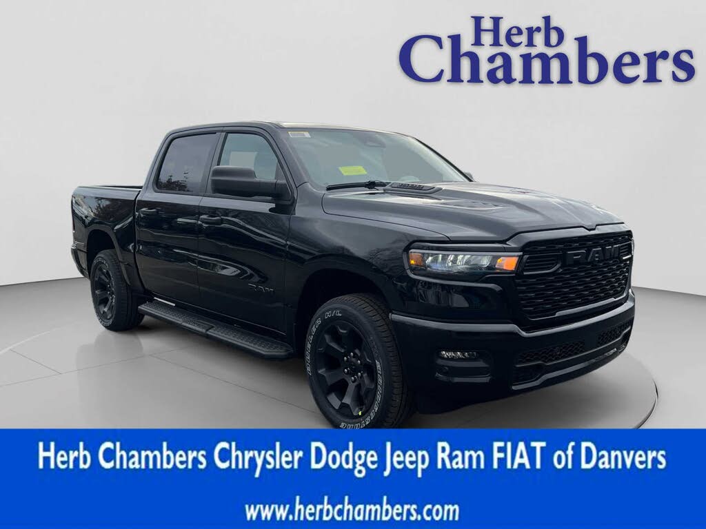 2026 RAM 1500 Express Crew Cab 4WD