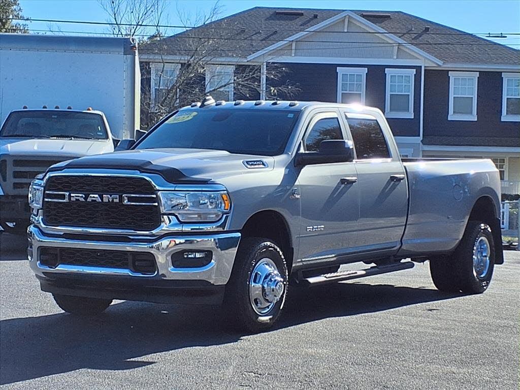 2022 RAM 3500 Tradesman Crew Cab LB DRW 4WD
