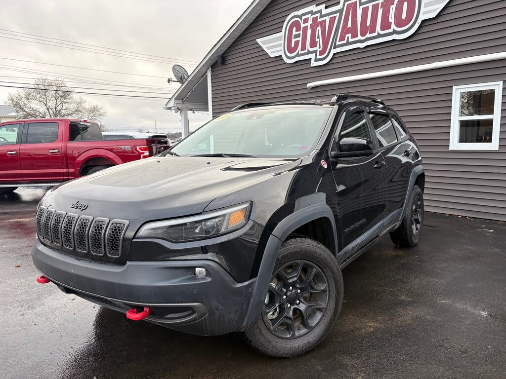 2023 Jeep Cherokee Trailhawk 4WD