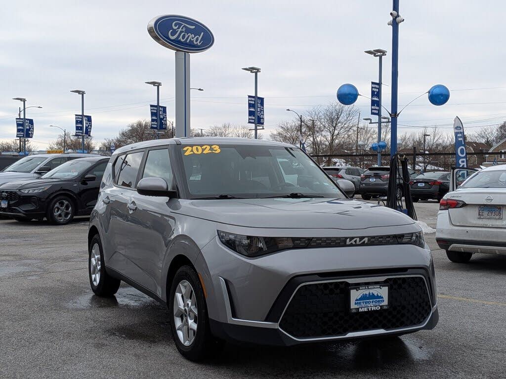 2023 Kia Soul LX FWD