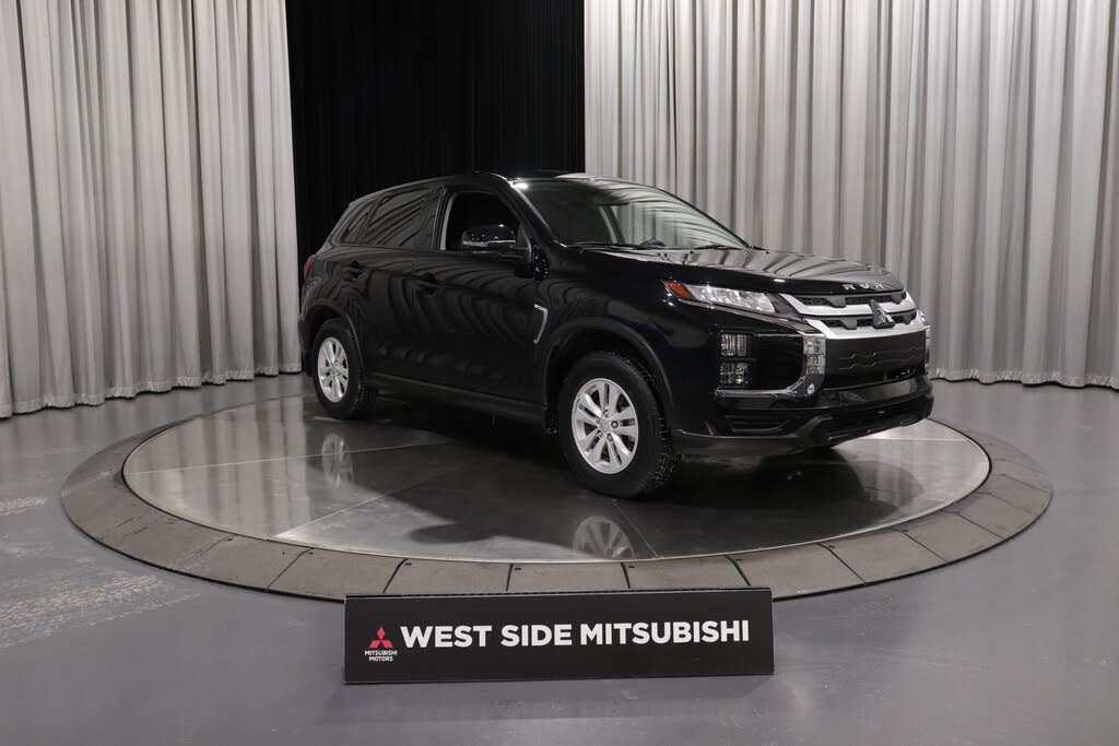 2023 Mitsubishi RVR SE FWD