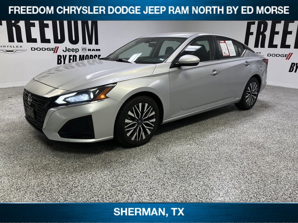 2023 Nissan Altima 2.5 SV FWD