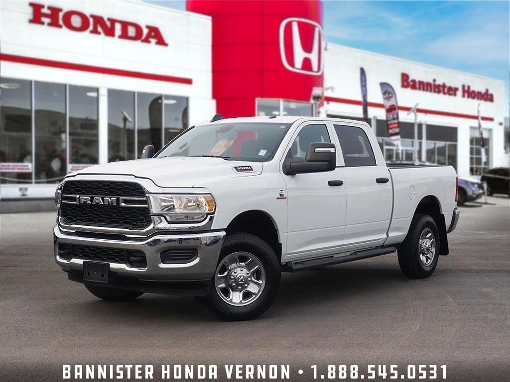 RAM 3500 Tradesman Crew Cab 4WD 2024