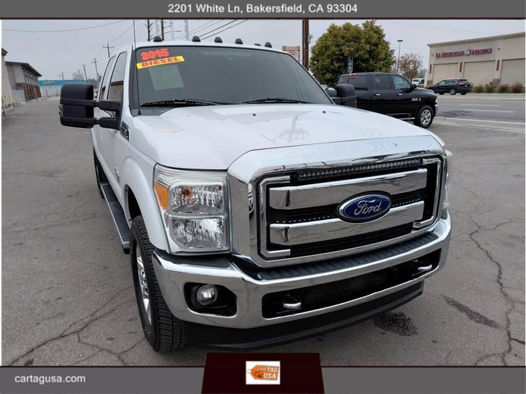 2015 Ford F-250 Super Duty Lariat Crew Cab 4WD