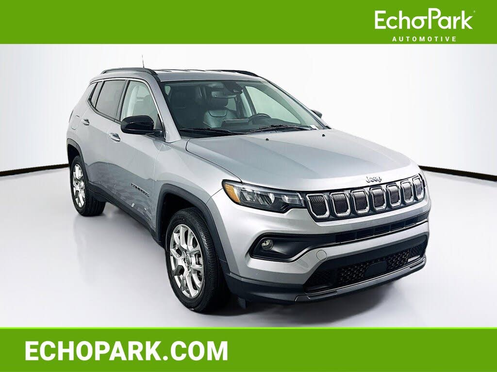 2022 Jeep Compass Latitude Lux 4WD