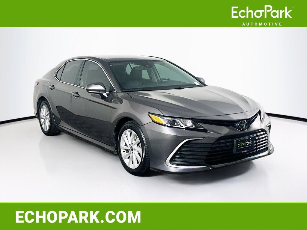 2022 Toyota Camry LE FWD