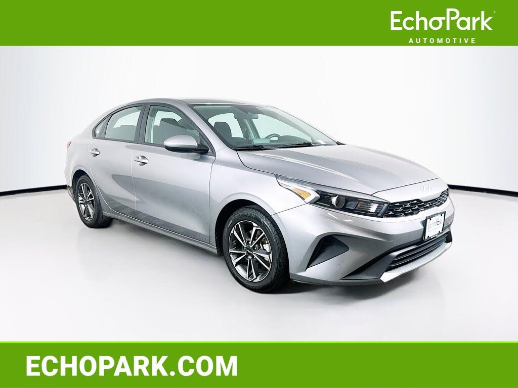 2023 Kia Forte LXS FWD