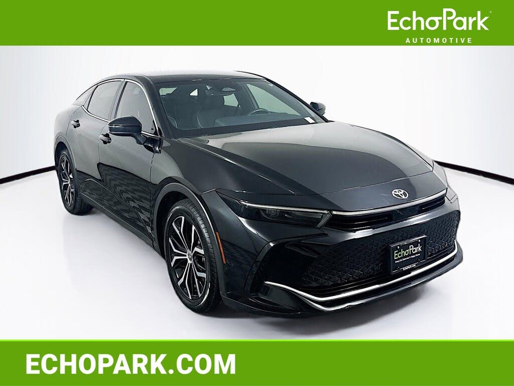 2023 Toyota Crown XLE AWD