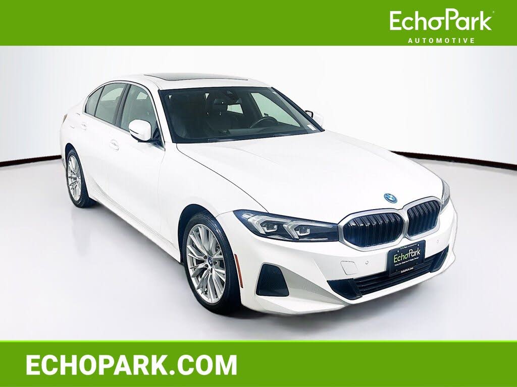 2024 BMW 3 Series 330e Hybrid Plug-in RWD