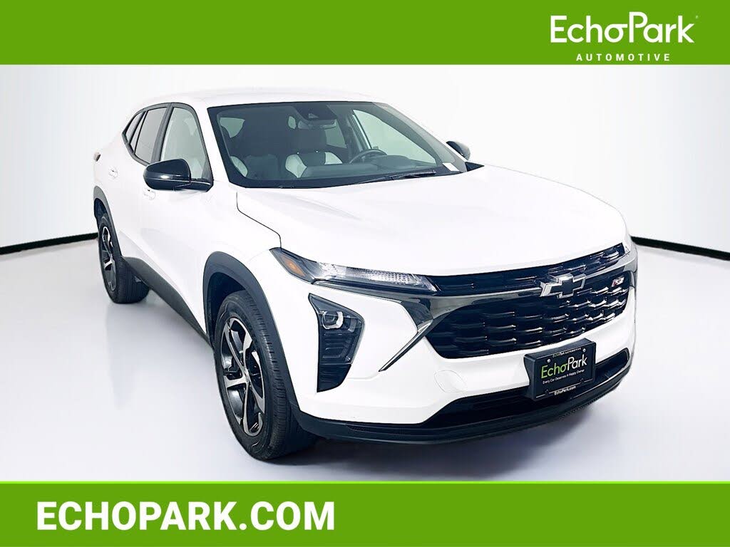 2024 Chevrolet Trax RS with 1RS FWD