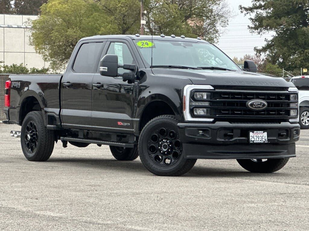 2024 Ford F-250 Super Duty Lariat Crew Cab 4WD