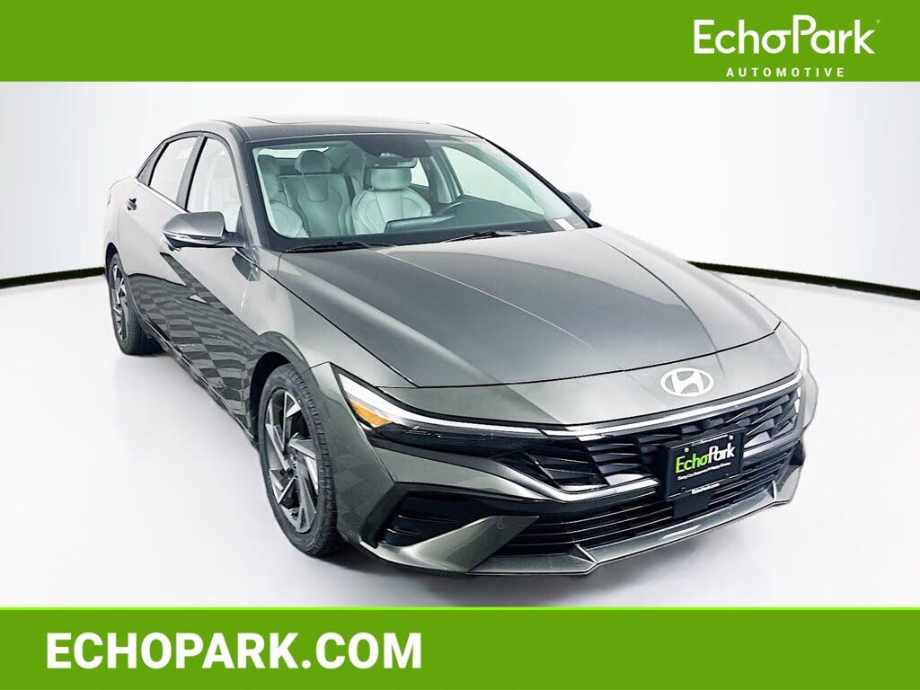 2024 Hyundai Elantra Limited FWD