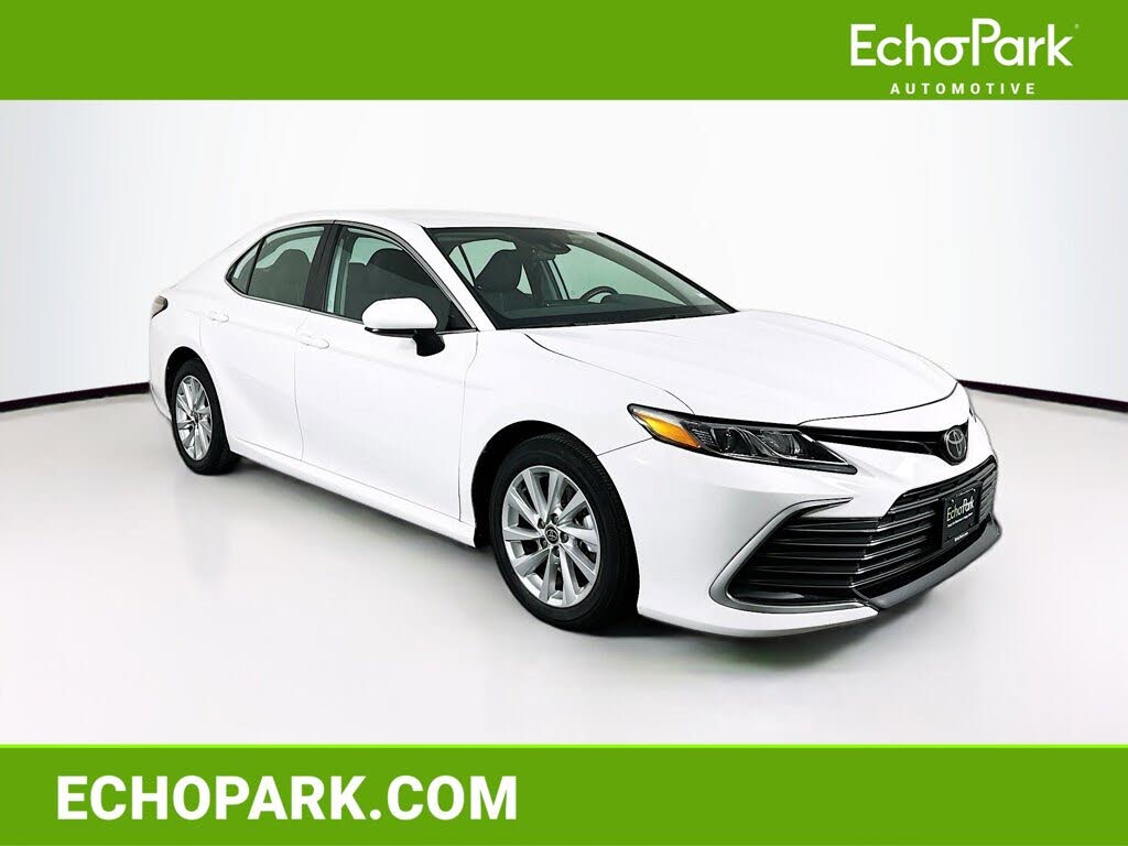 2024 Toyota Camry LE FWD