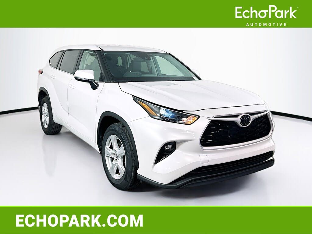 2024 Toyota Highlander LE FWD