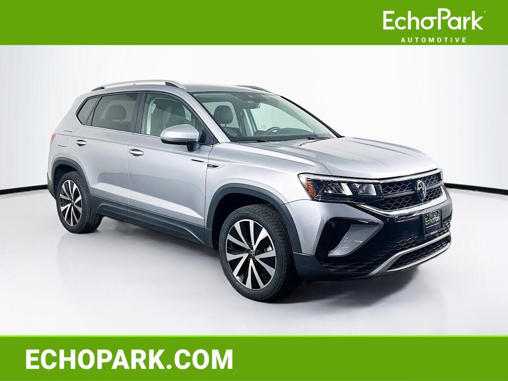 2024 Volkswagen Taos SE FWD