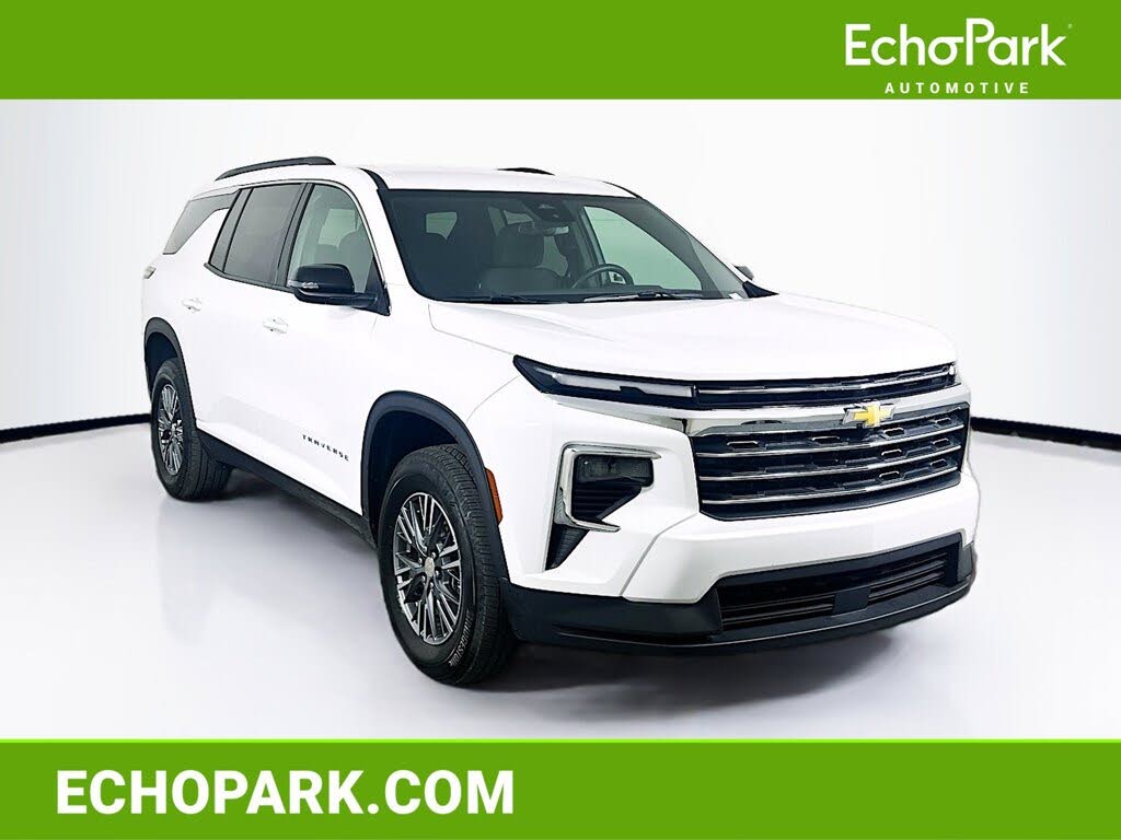 2025 Chevrolet Traverse LT FWD