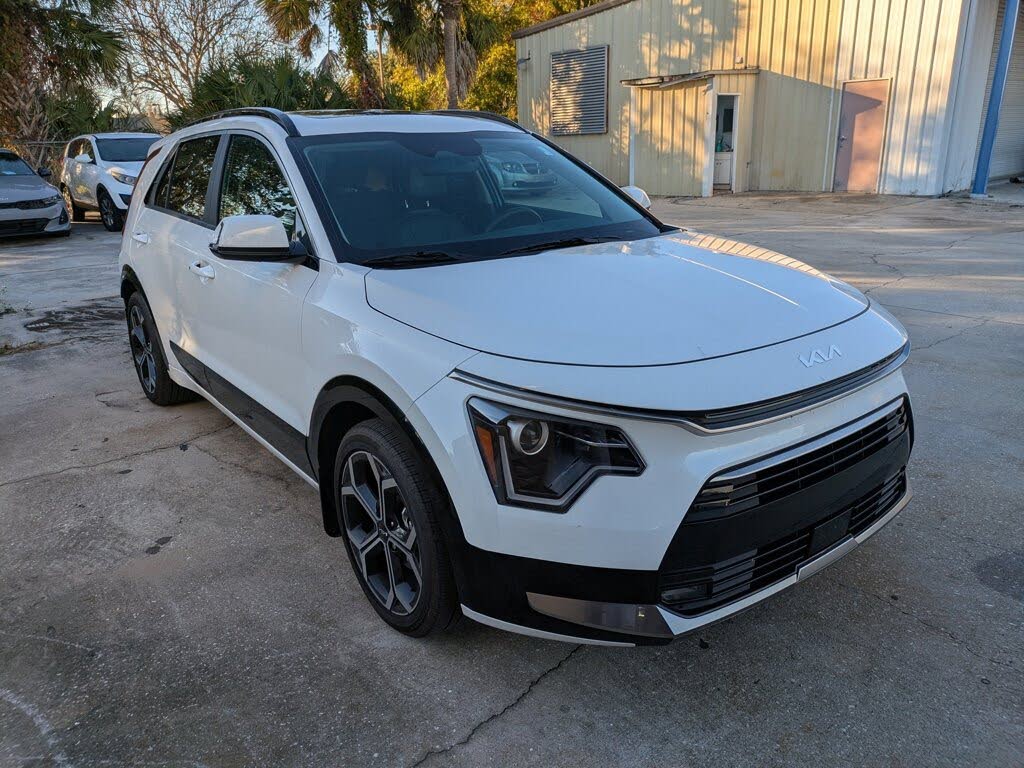 2025 Kia Niro EX Touring FWD