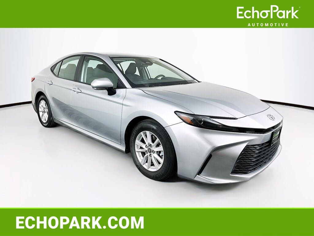2025 Toyota Camry LE FWD