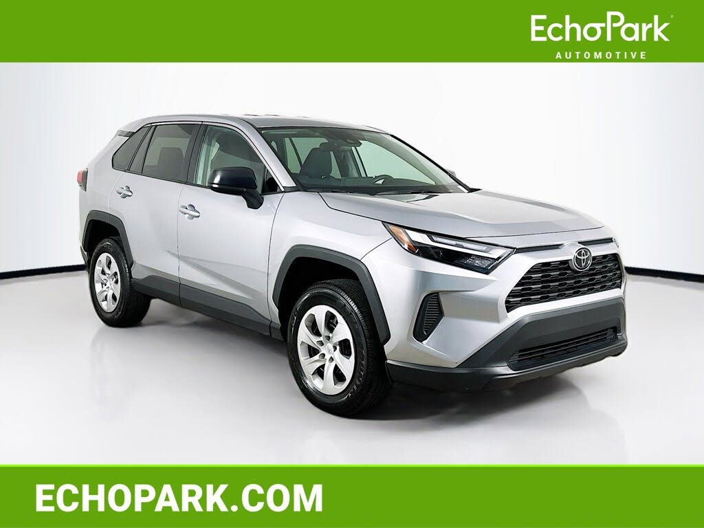 2025 Toyota RAV4 LE FWD