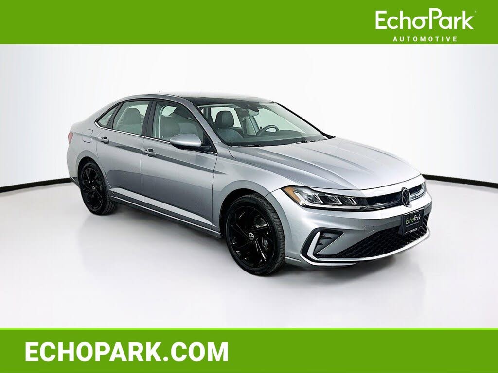 2025 Volkswagen Jetta SE FWD