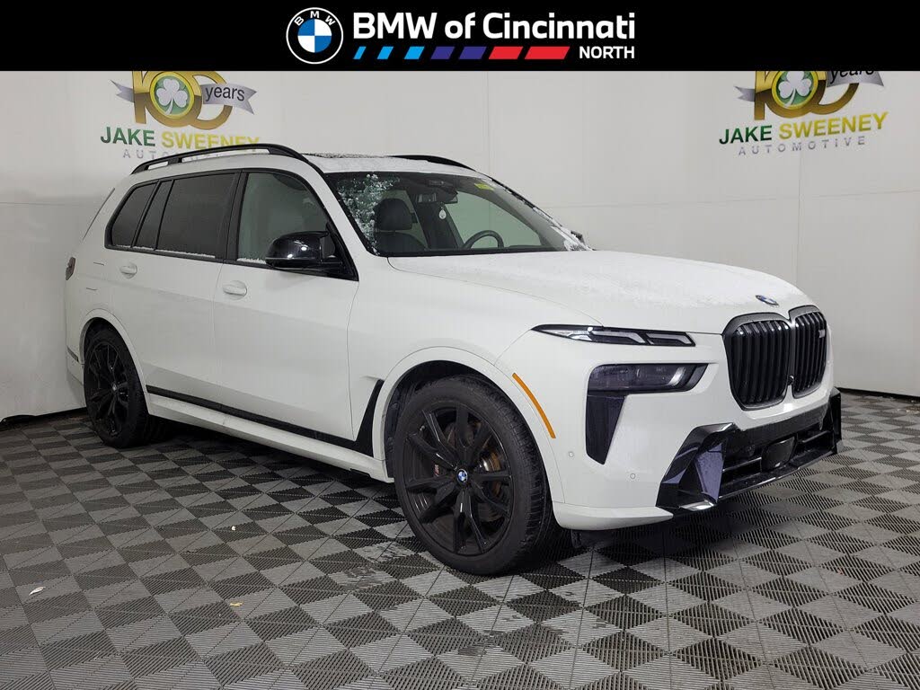 2026 BMW X7 M60i AWD