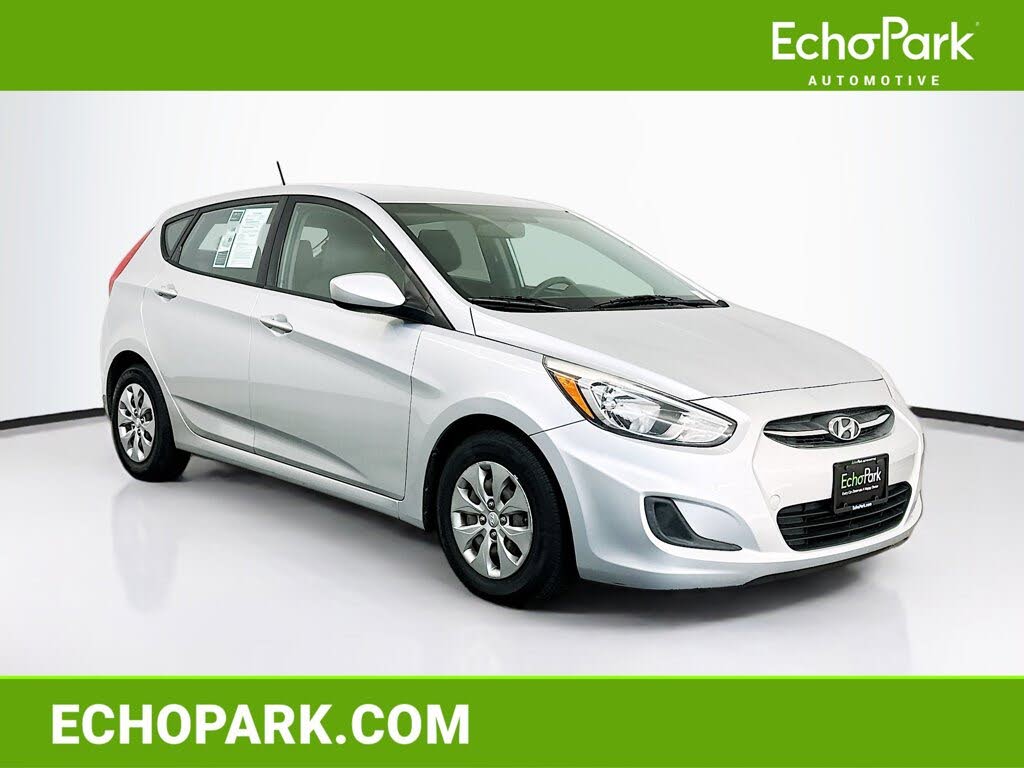 2016 Hyundai Accent SE 4-Door Hatchback FWD