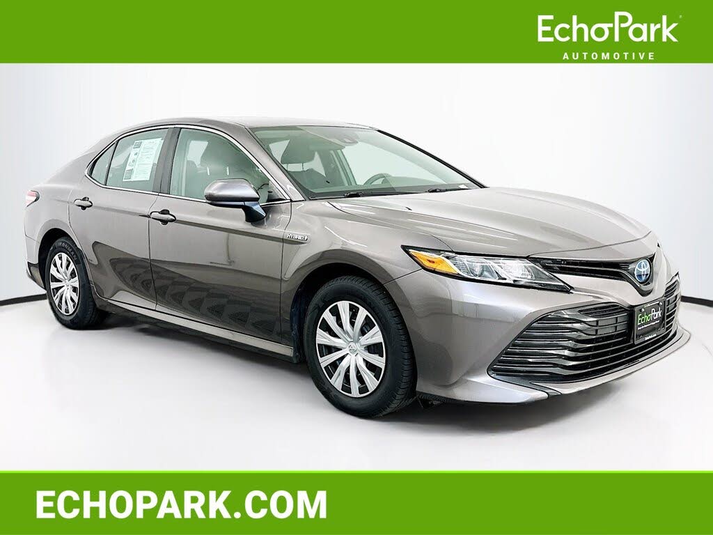 2020 Toyota Camry Hybrid LE FWD