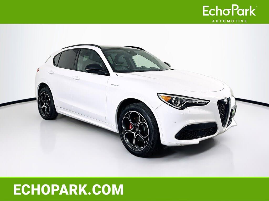 2022 Alfa Romeo Stelvio Veloce AWD