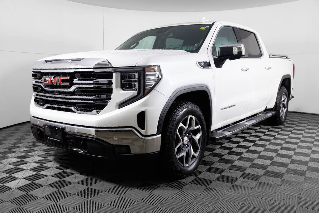 2022 GMC Sierra 1500 SLT Crew Cab 4WD