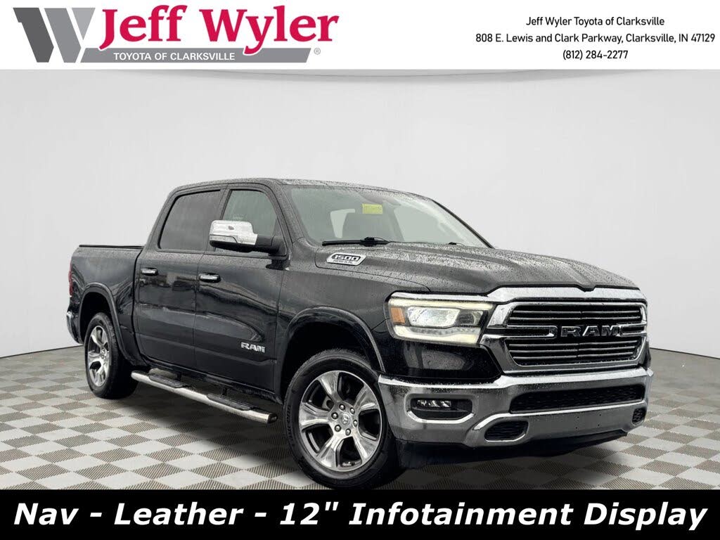 2022 RAM 1500 Laramie Crew Cab 4WD