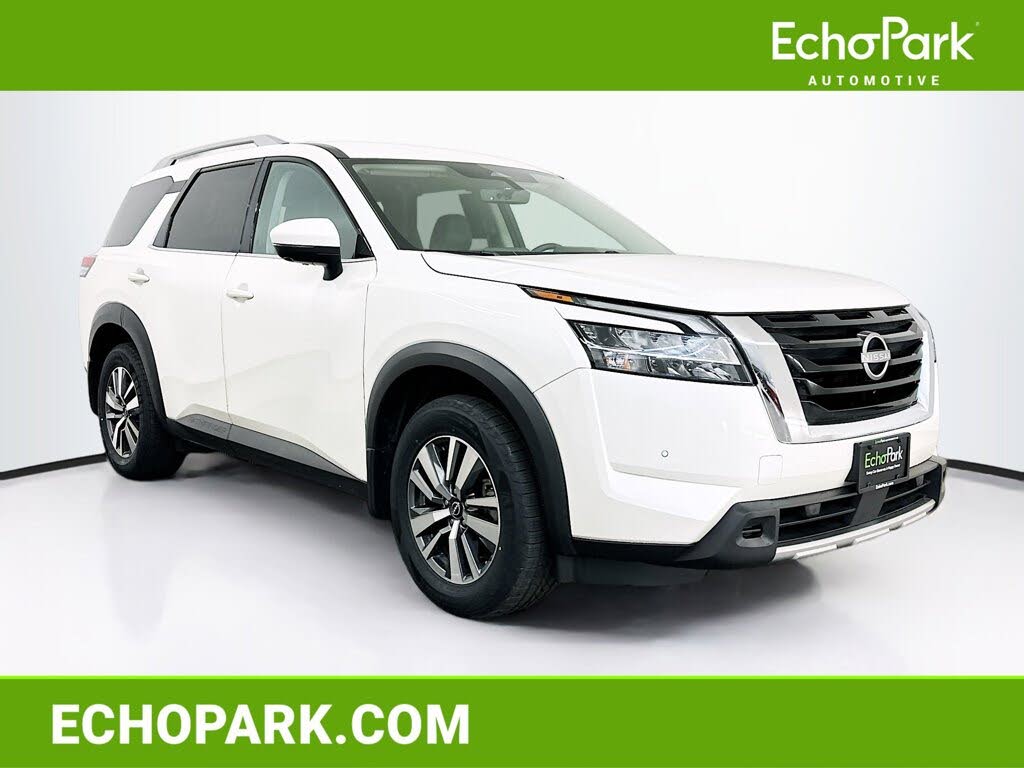 2024 Nissan Pathfinder SL 4WD