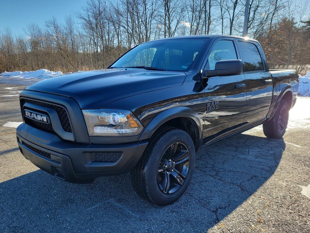 2024 RAM 1500 Classic Warlock Crew Cab 4WD