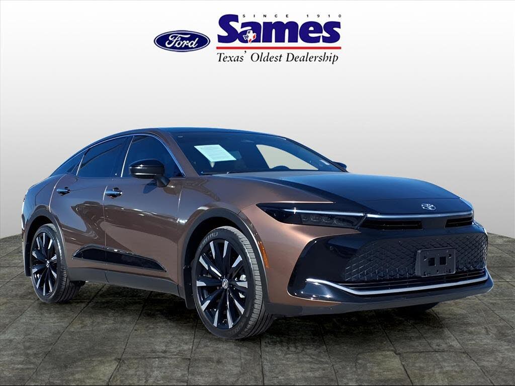 2024 Toyota Crown Platinum AWD