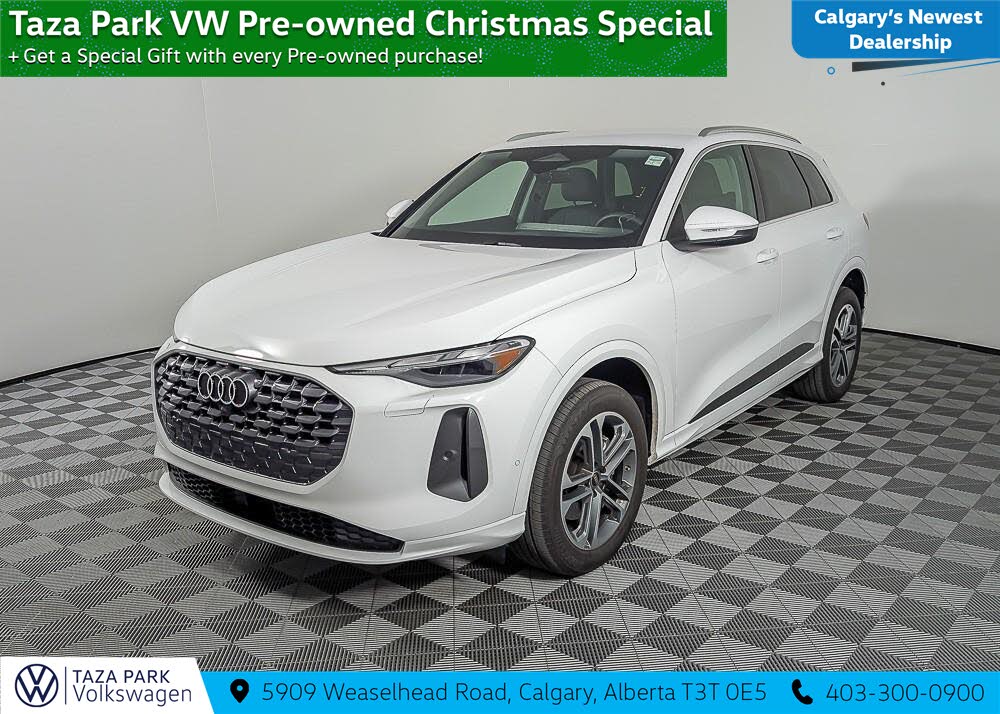 2025 Audi Q5 quattro Premium 40 TFSI