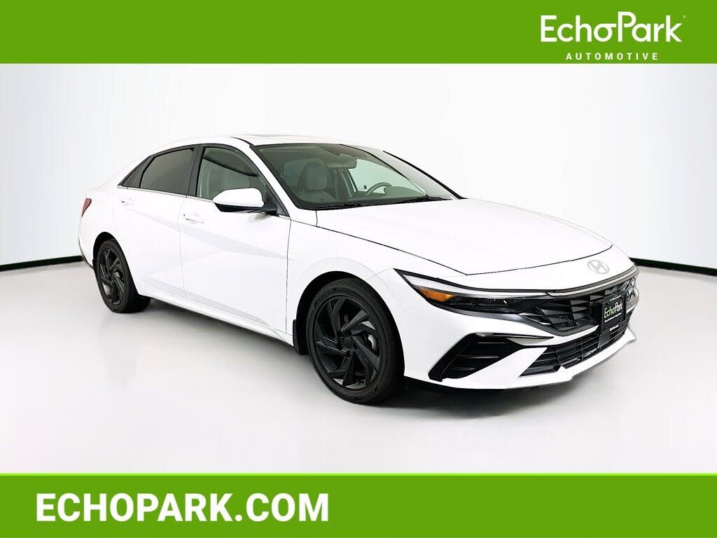 2025 Hyundai Elantra SEL Convenience FWD