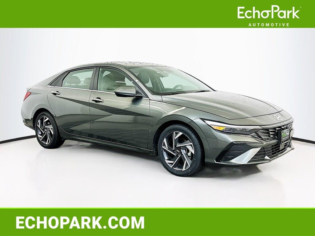 2025 Hyundai Elantra SEL Convenience FWD