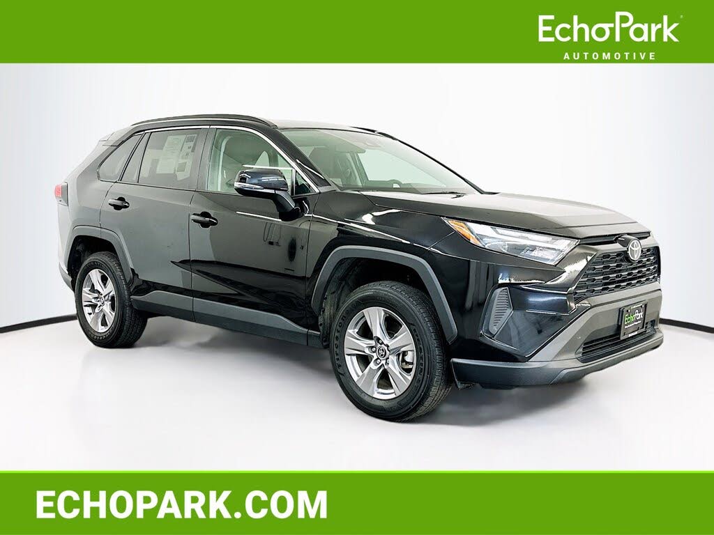 2025 Toyota RAV4 XLE AWD