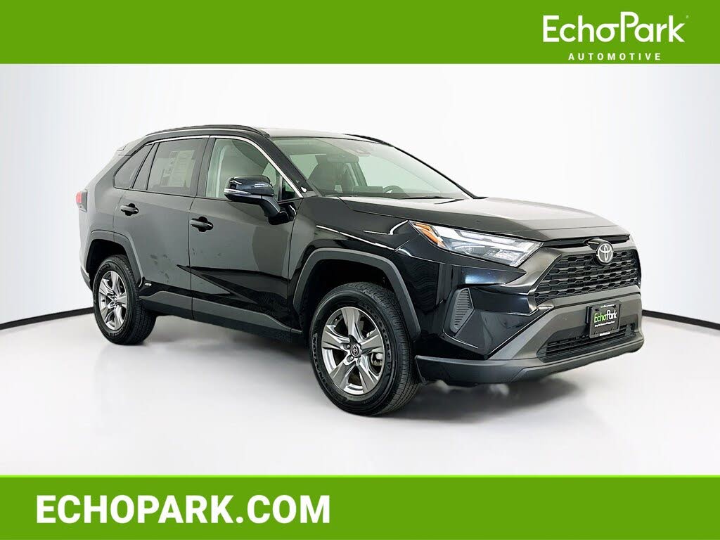 2025 Toyota RAV4 Hybrid XLE AWD