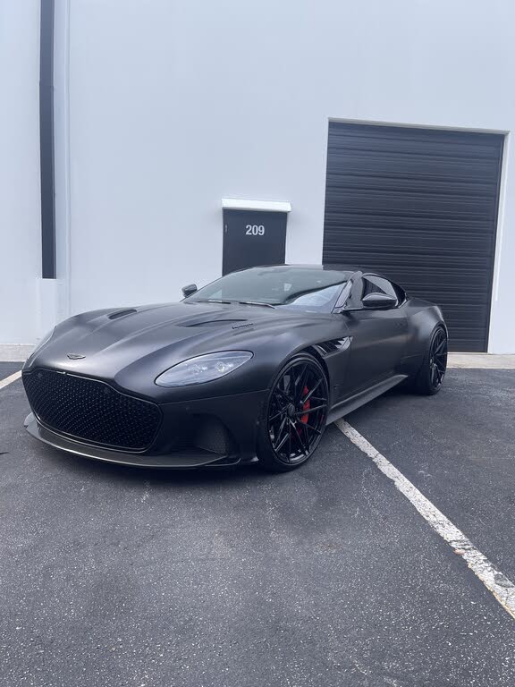 2019 Aston Martin DBS Superleggera Coupe RWD