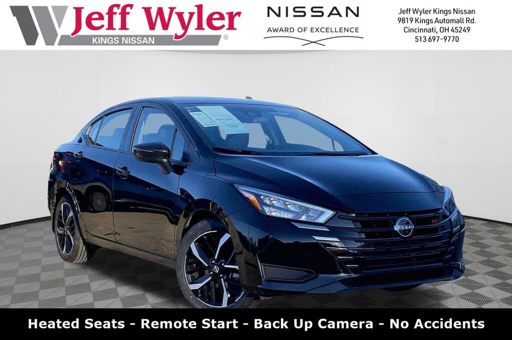 2023 Nissan Versa SR FWD