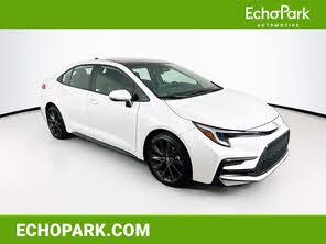 Toyota Corolla SE FWD