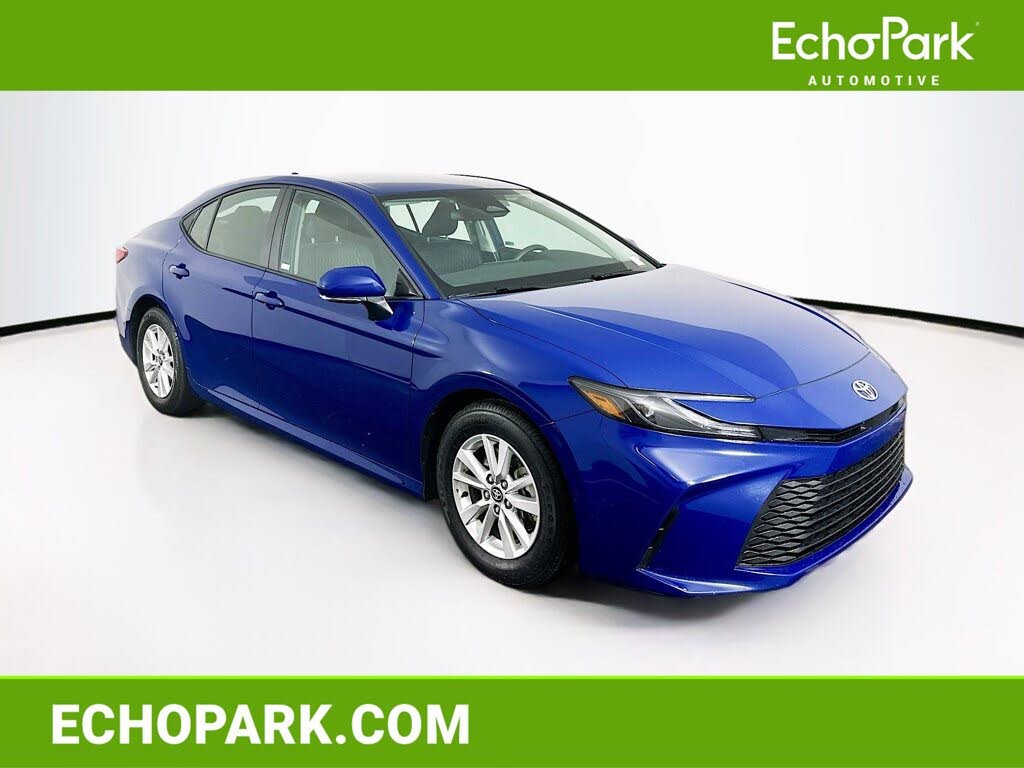 2025 Toyota Camry LE FWD