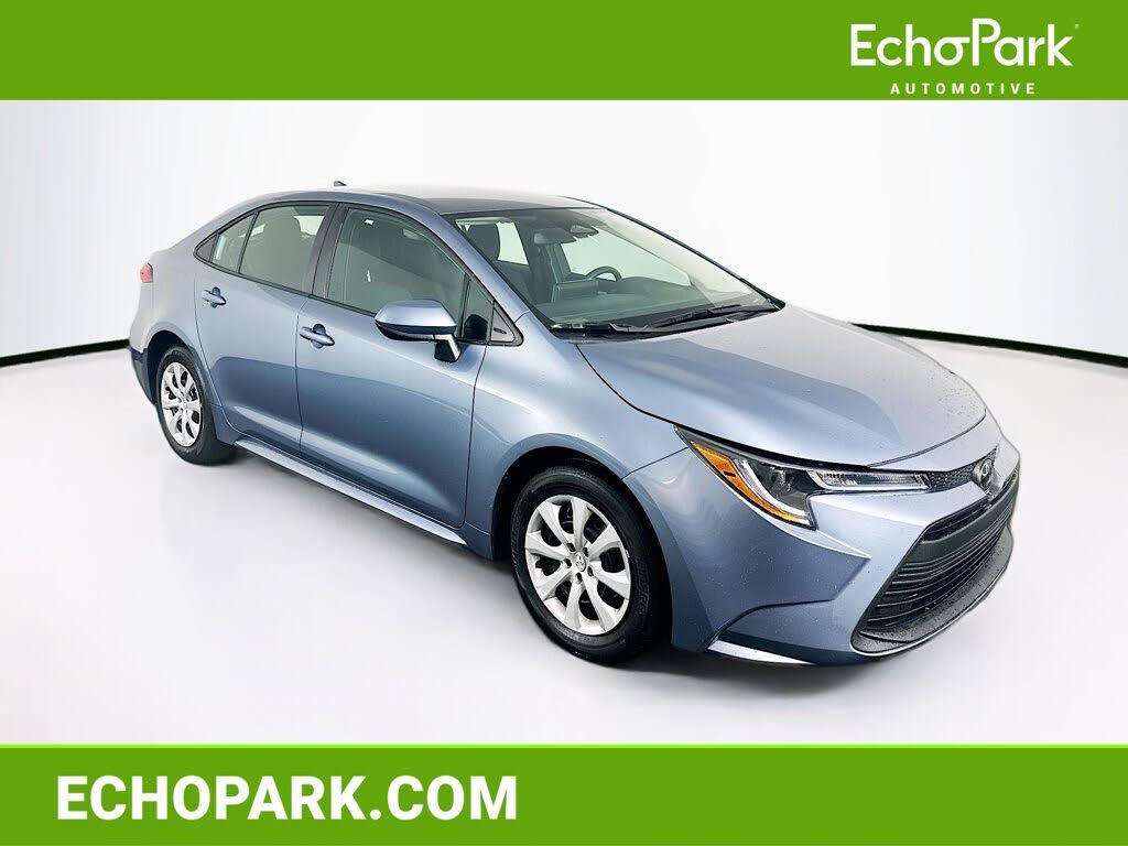 2025 Toyota Corolla LE FWD