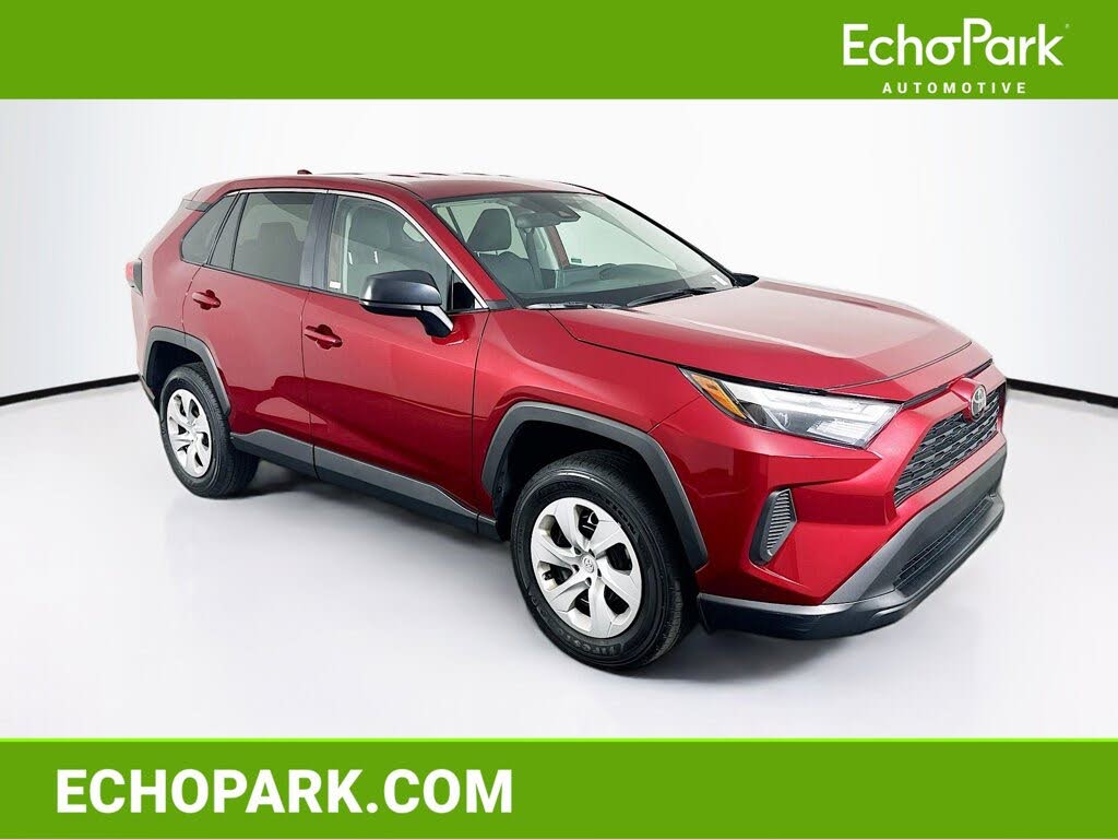 2025 Toyota RAV4 LE FWD