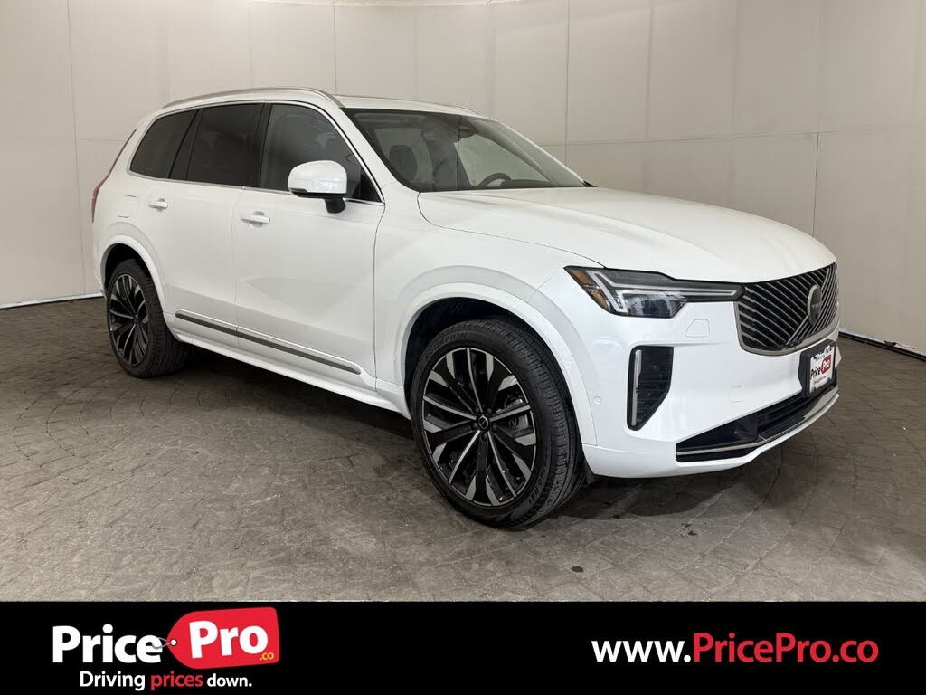 2025 Volvo XC90 B5 Plus Bright Theme 7-Passenger AWD