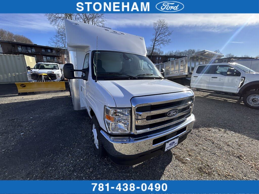 2026 Ford E-Series Chassis E-350 SD Cutaway 138 RWD