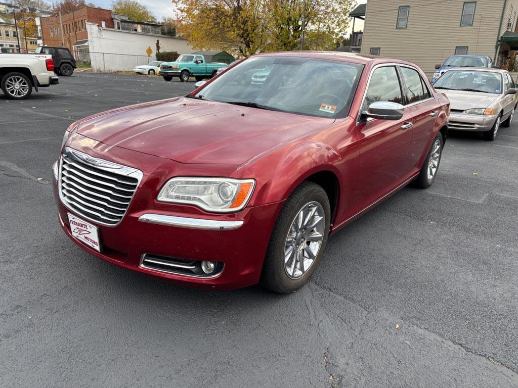 2011 Chrysler 300 Limited RWD