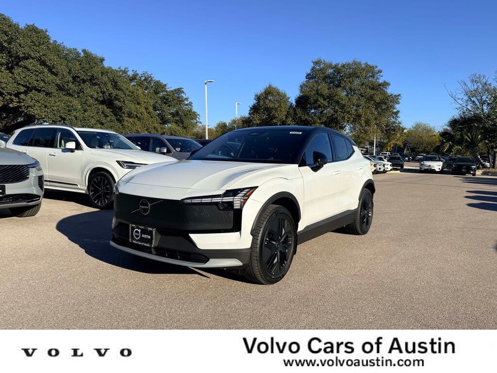 2026 Volvo EX30 Cross Country Twin Ultra eAWD